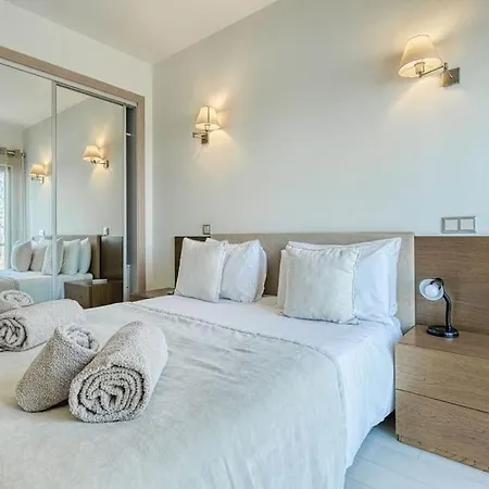 Apartment Two Bed In Albur Village, 2g