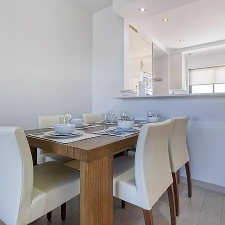 Two Bed In Albur Village, 2g דירה *