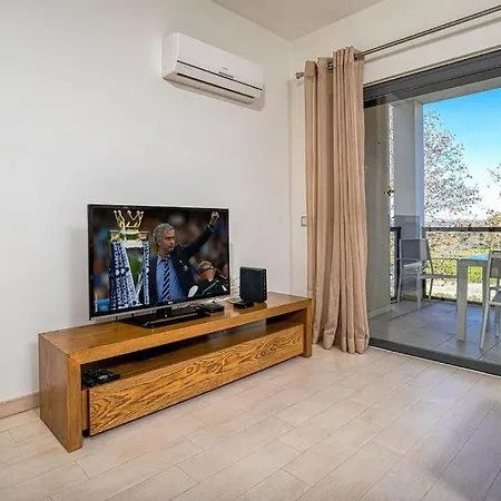 Two Bed In Albur Village, 2g * אלבור