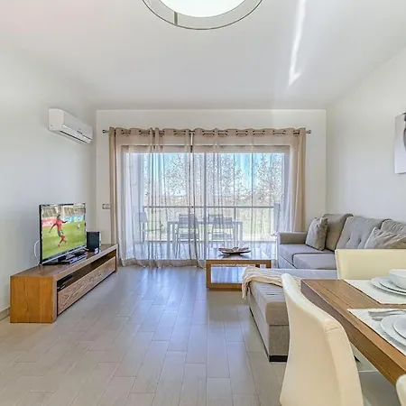 Two Bed In Albur Village, 2g Apartment *