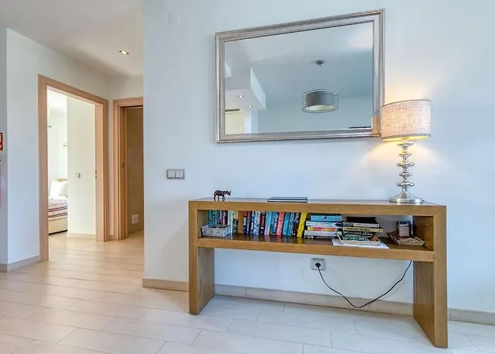 아파트 Two Bed In Albur Village, 2g 알보르