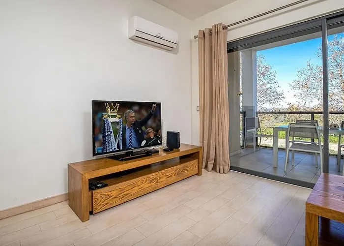 Two Bed In Albur Village, 2g * 알보르